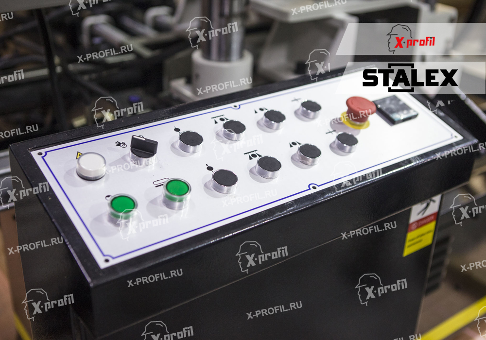 Изображение Ленточнопильный полуавтоматический колонный станок Stalex TBK-4228B