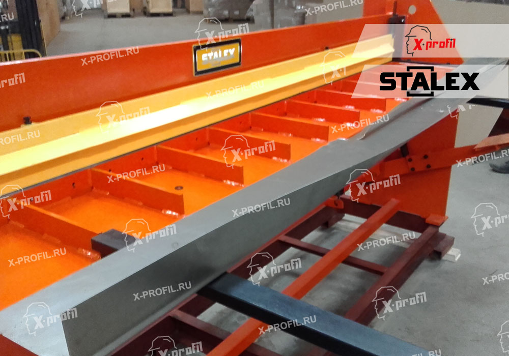 Изображение Гильотина ножная STALEX Q01-1.2x2500B