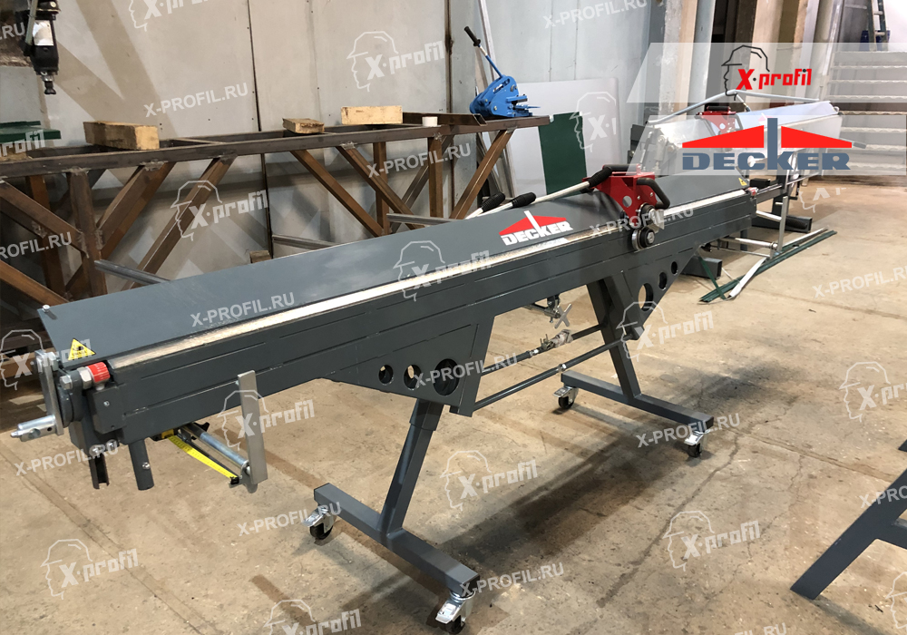 Листогиб ручной Decker X5 2150