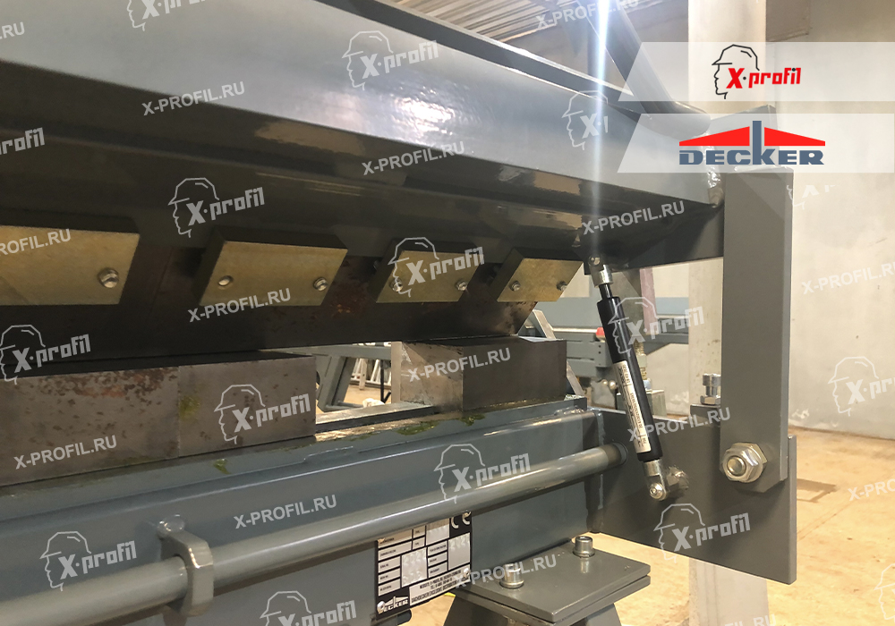 Изображение товара Сегментный листогиб Decker SDG 1500